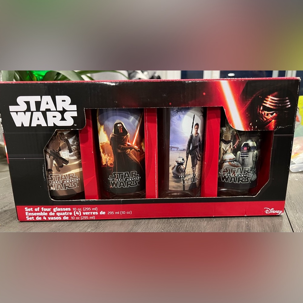 Star Wars The Force Awakens Glasses 10 ounce New in original packaging